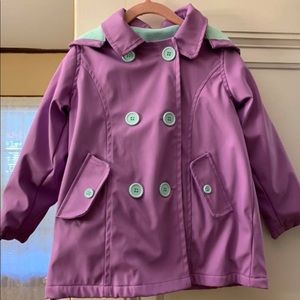 Toddler size 4/5 raincoat w removeable hood